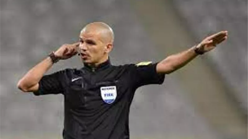 جوميز حكما لمباراة الاهلى والترجى فى تونس .. ورضوان جيد للعودة