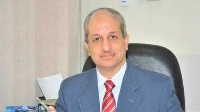 المهندس جمال عسكر: الانبعاثات الكربونية فى البنزين والسولارعالية.. والسيارات الكهربائية تساوى صفرا