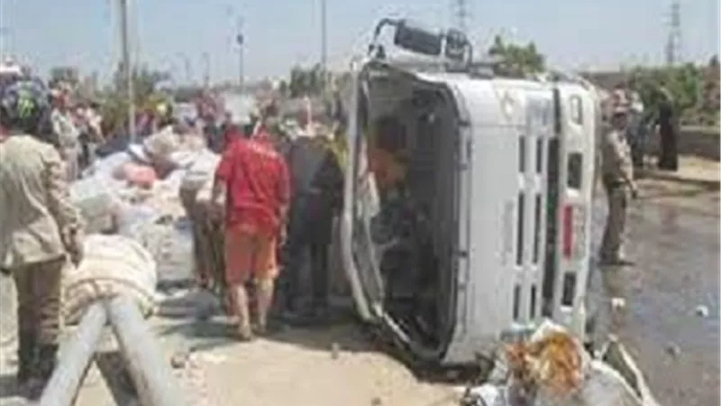 مصرع شخص واصابة 3 أخرين فى تصادم بالأعقاب