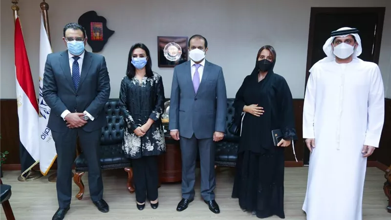 السفير الإماراتي يلتقي رئيس 