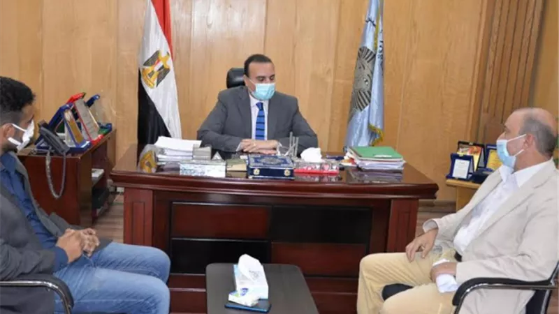 نائب محافظ الأقصر يلتقى وفد نقابة المرشدين السياحيين
