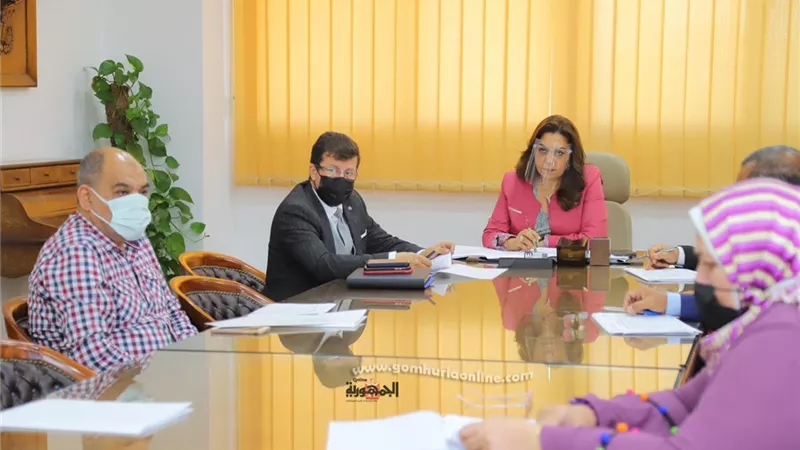 محافظ دمياط ترأس إجتماع لجنة إختيار مدير عام الإدارة العامة للتعليم الفنى