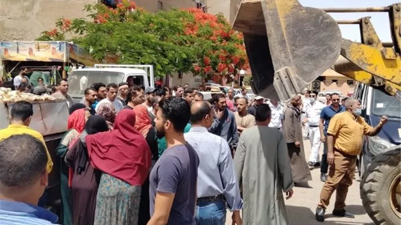 عمار مندور: جهاز مدينة بدر يصادر فرن مخالف ويحرر 4 محاضر بالتعاون مع الشرطة.. بالصور