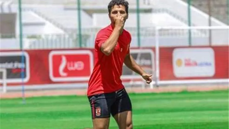 محمد محمود يشارك فى تدريبات الأهلى بعد تعافيه من كورونا