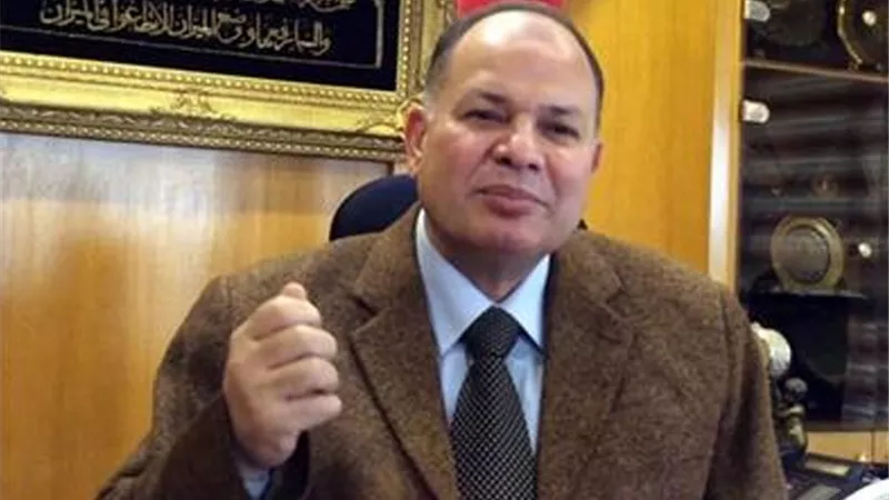 محافظ اسيوط يتابع الاستعدادات لامتحانات الاعدادية