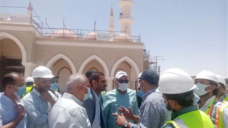 شاهد .. آخر التطورات فى مشروع الممشى الشاطئي بمدينة العلمين الجديدة