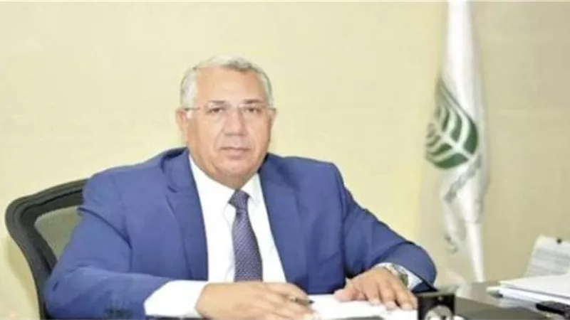 وزير الزراعة: حل ازمتى توريد البنجر بالمنيا وشكاوى مزارعي المانجو بالاسماعيلية