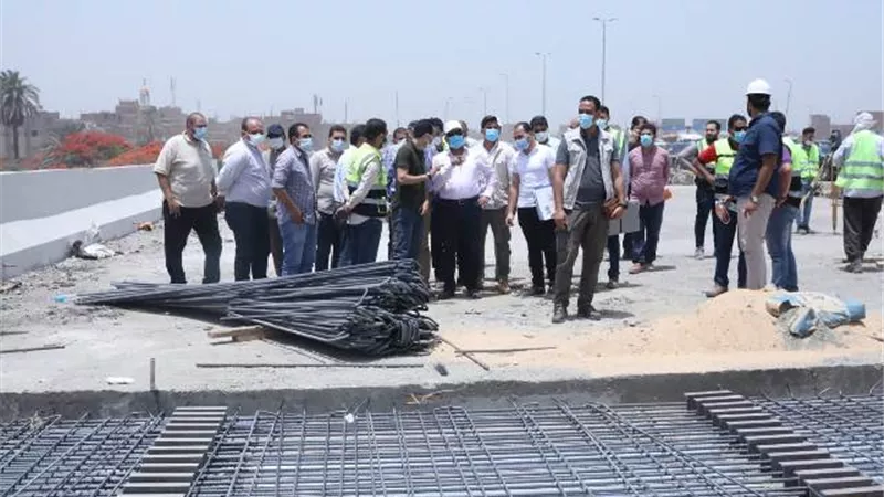وزير النقل يتفقد تطوير وتوسعة الطريق الدائرى ويؤكد على :النظافة وإزالة المخلفات و مراعاة المواصفات القياسية