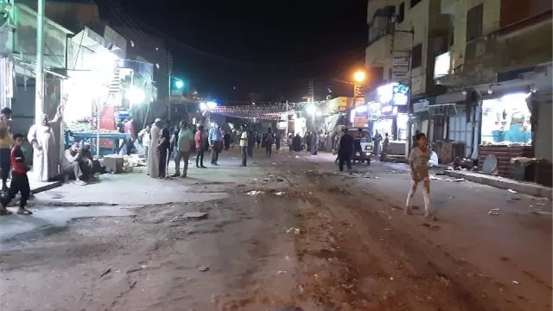 محافظ أسوان يوجه بمتابعة الألتزام بالمواعيد الصيفية للغلق مع حظر الموالد و الشيشة والسرادقات