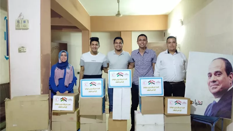 برلمان شباب القاهرة يرسل مساعدات طبية إلي شعب فلسطين