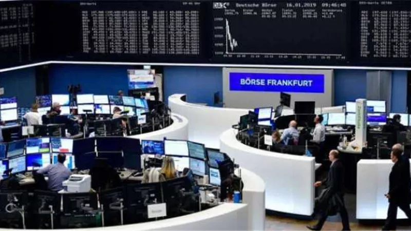 تراجع الأسهم الأوروبية عن مستوياتها القياسية وسط تداولات ضعيفة