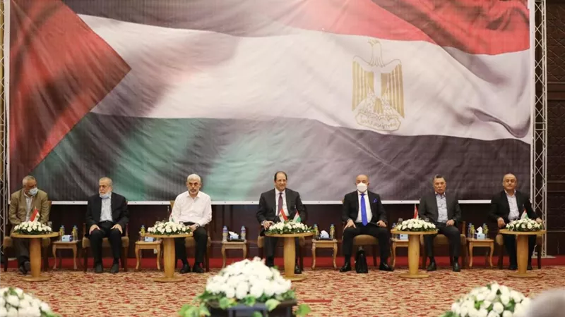 عمرو أديب: اللواء عباس كامل التقى بممثلى الفصائل الفلسطينية