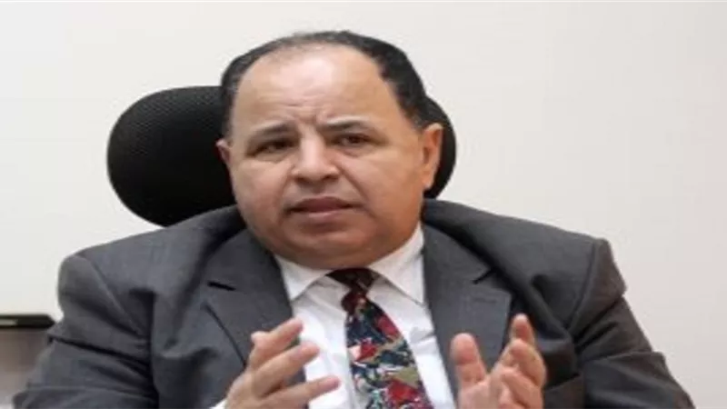 وزير المالية: تسهيل إجراءات الاستعلام الإئتمانى.. وتسجيل طراز السيارة القديمة «اختيارى»