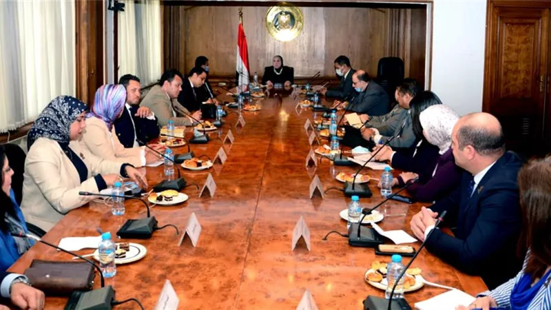نيفين جامع: نتواصل مع كل القوى السياسية للارتقاء بالتجارة الخارجية لمصر