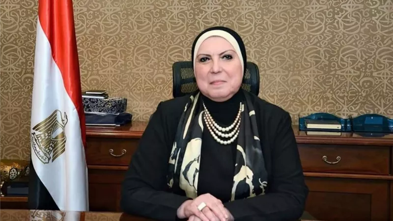 جامع : انشاء المجمعات والمدن الصناعية المتخصصة لتحفيز صغار المستثمرين