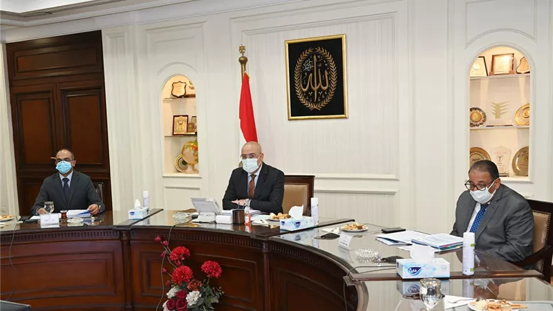 وزير الإسكان يؤكد ضرورة رفع وعى المواطنين بأهمية ترشيد استهلاك المياه