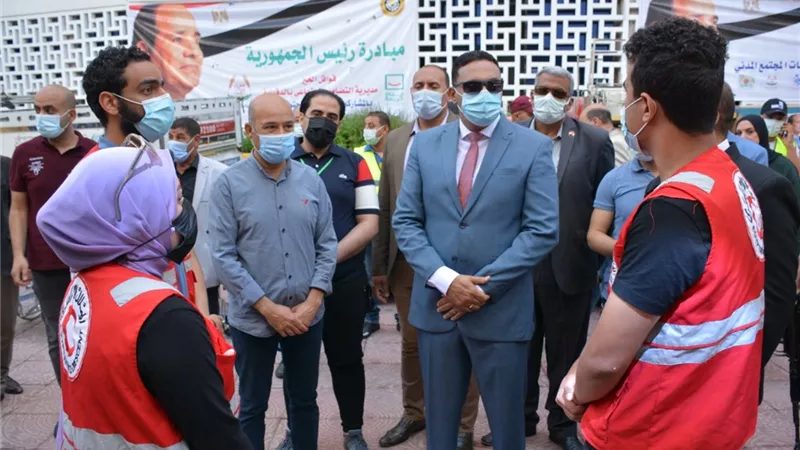 352 ألف جنيه مساعدات مالية وعينية خلال قافلة الخير الثالثة لقري شربين