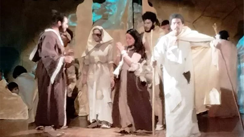 ثقافة ديروط تقدم العرض المسرحى