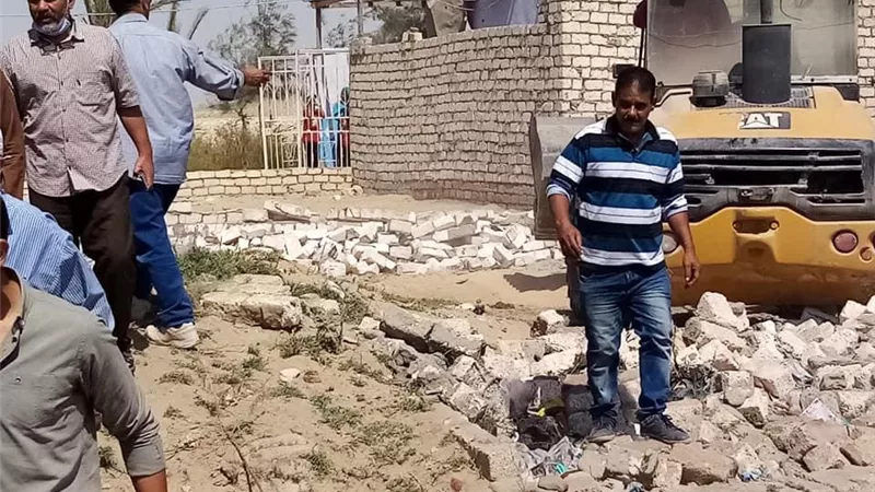 ازالة التعدي من علي مساحة٢٦٠٠متر املاك دولة بالقنطرة شرق الاسماعيليه