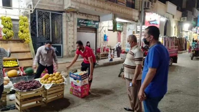 مخالفات لعدم الالتزام بمواعيد غلق المحلات والورش الحرفية واشغالات الشوارع بالمنوفية