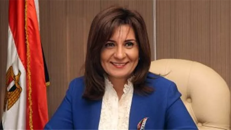 وزيرة الهجرة تتواصل مع وزيرة الصحة لتحديد أماكن تلقي لقاح 