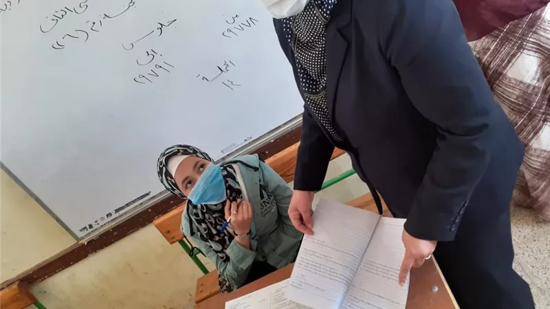 محافظ بني سويف يطمئن على امتحانات الإعدادية