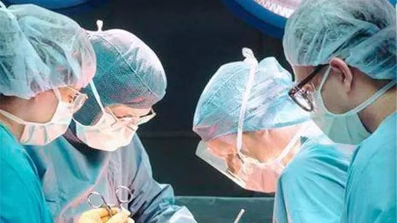 لأول مرة .. نجاح جراحتي تجميل بمستشفى مطروح العام مجانا