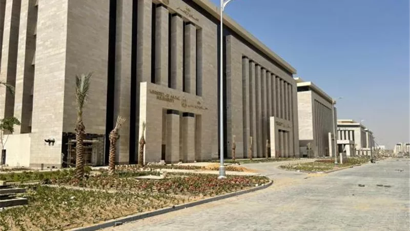 شاهد اخر تطورات منطقة الأعمال المركزية بالعاصمة الإدارية الجديدة .. صور