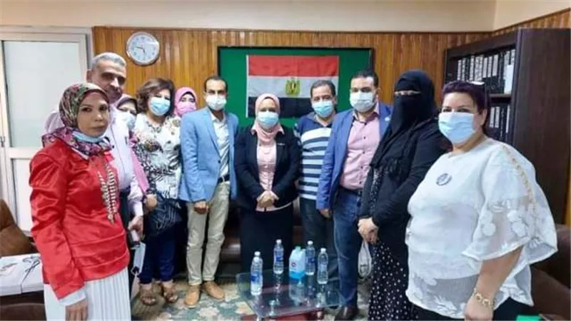 لجنه من وزارة الصحة تتفقد سير العمل فى مستشفيات محافظة سوهاج.. بالصور