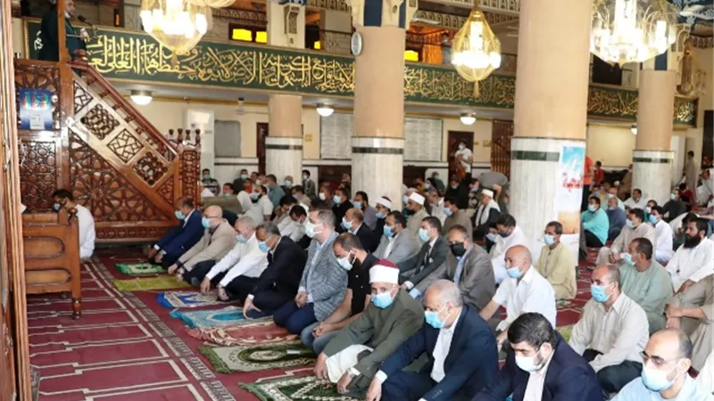 التراحم من موجبات رحمة الله بعباده فى خطبة الجمعه فى بنى سويف.. بالصور