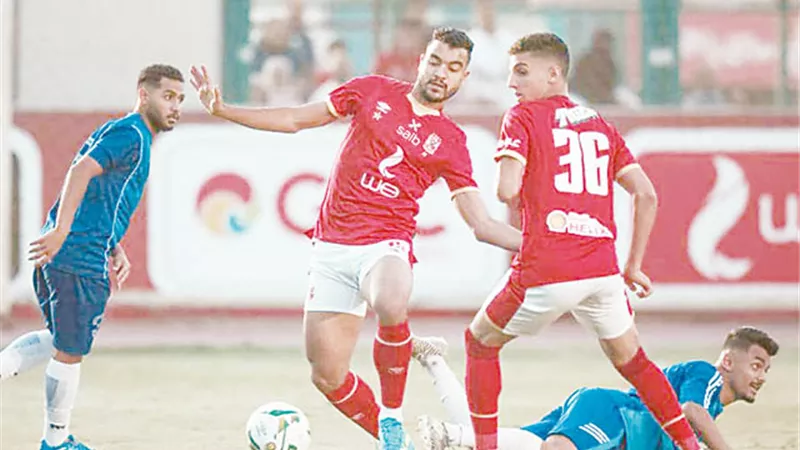 الأهلي يرفع عقد محمد شريف للضعف