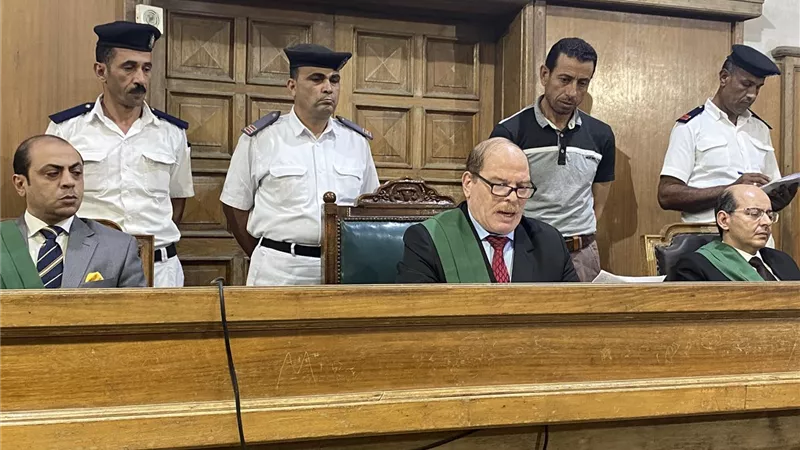 جنايات المنصورة تمنع 3 أشقاء وأسرهم من التصرف في أموالهم و تتحفظ عليها