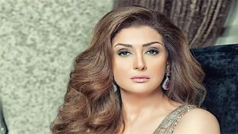 حقيقة اعتذار غادة عبد الرازق لمخرج شهير أمام أحد الفنادق