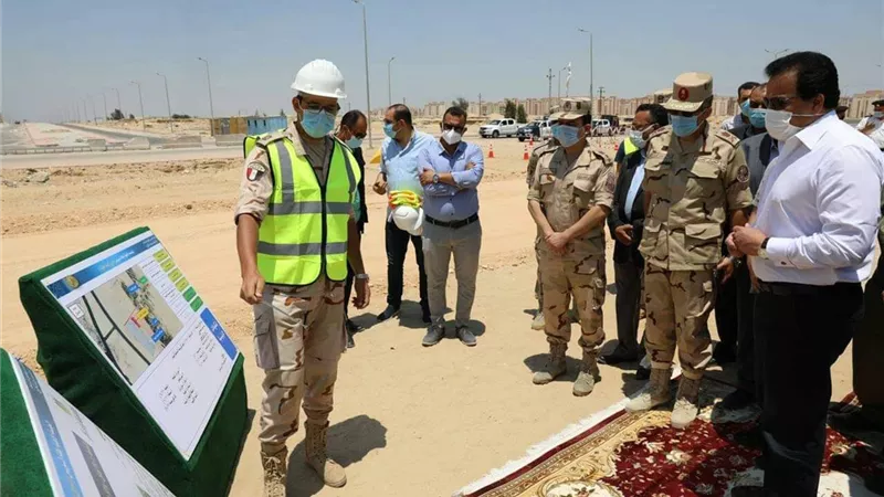 وزير التعليم العالي يتفقد الأعمال الإنشائية بجامعة قناة السويس الأهلية
