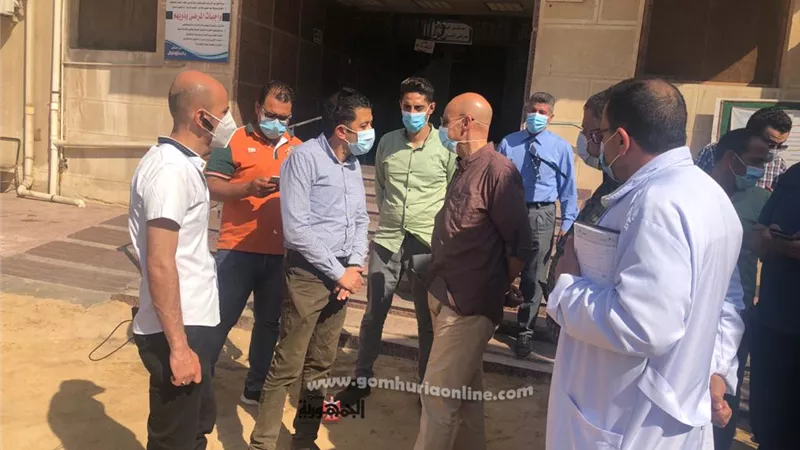 وكيل الصحة بالشرقية يتفقد أعمال التطوير بمستشفيات الصدر والحميات بالزقازيق