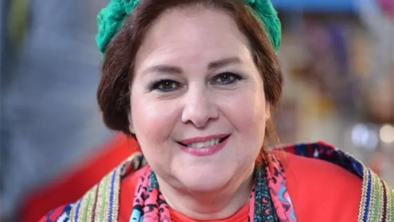 تفاصيل جديدة عن حالة الفنانة دلال عبد العزيز