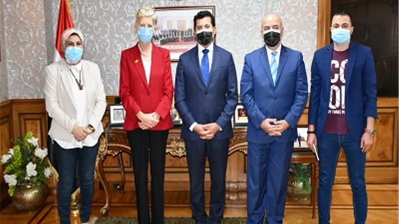 وزير الشباب يبحث التعاون مع ممثل صندوق الأمم المتحدة للسكان في مصر