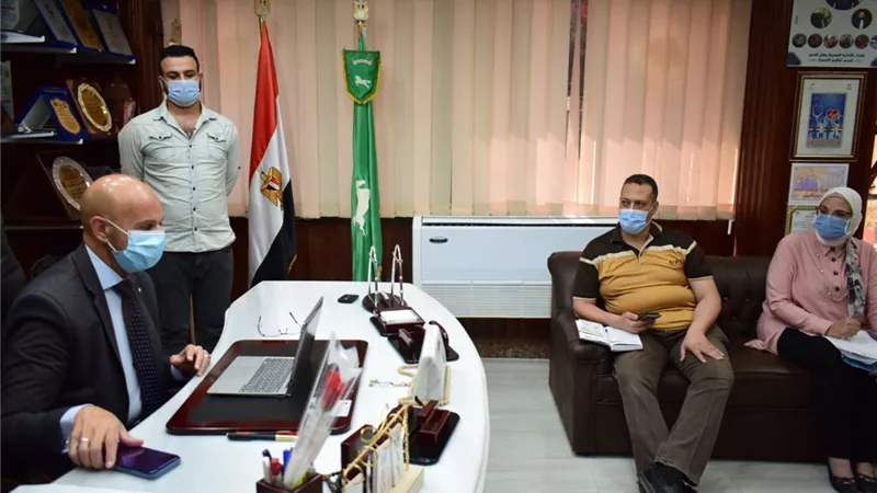 وكيل الصحة بالشرقية يناقش خطة تنفيذ حملة 