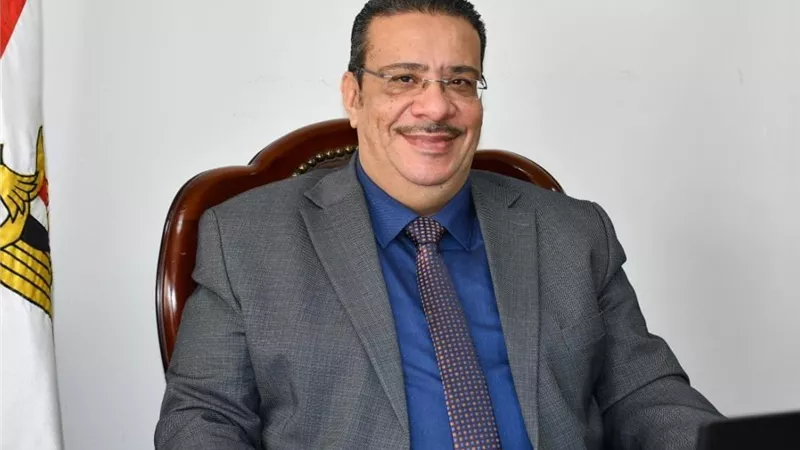 مد موعد التقدم لجائزة العطاء والوفاء لأساتذة جامعة القناة