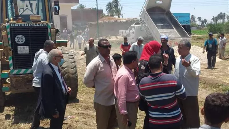 بدء العمل الفعلى بمحطة الصرف الصحى في قرية شطورة بسوهاج