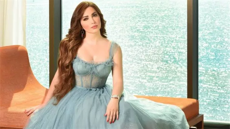 نسرين طافش تخطف الانظار فى حمام السباحة.. صور
