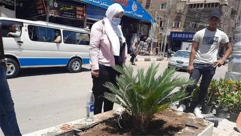 الانتهاء من المرحلة الأولى لتطوير وتجميل شارع التحرير بحي شرق سوهاج ..صور