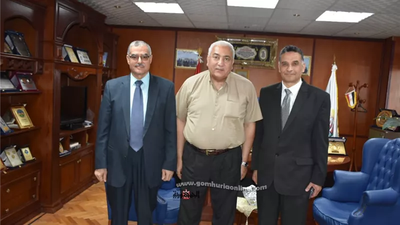 أمين عام جامعة السادات الجديد يتسلم مهام منصبه