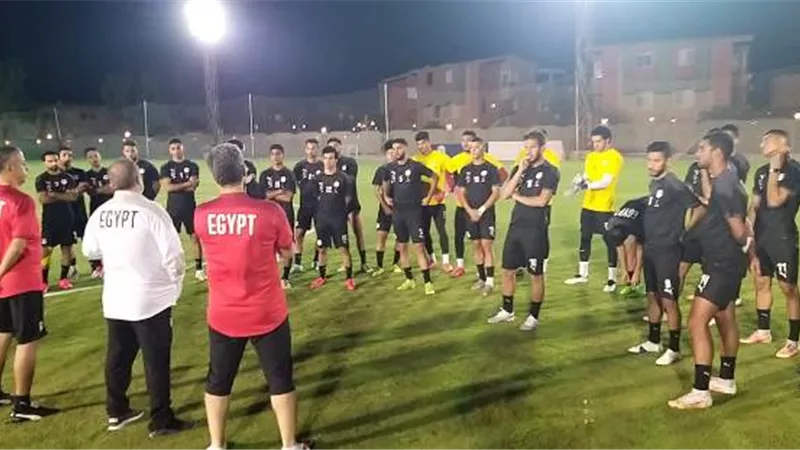 المنتخب الأولمبي يستهل تدريباته في العين السخنه ..صور