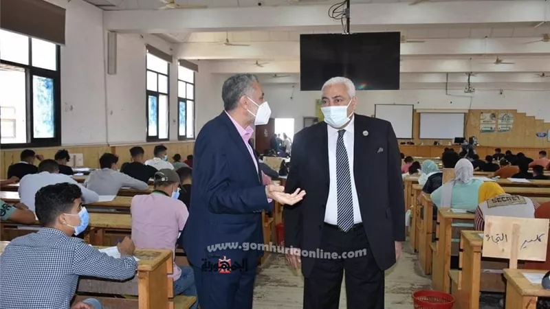 رئيس جامعة السادات يتفقد امتحانات الفصل الدراسي الثاني