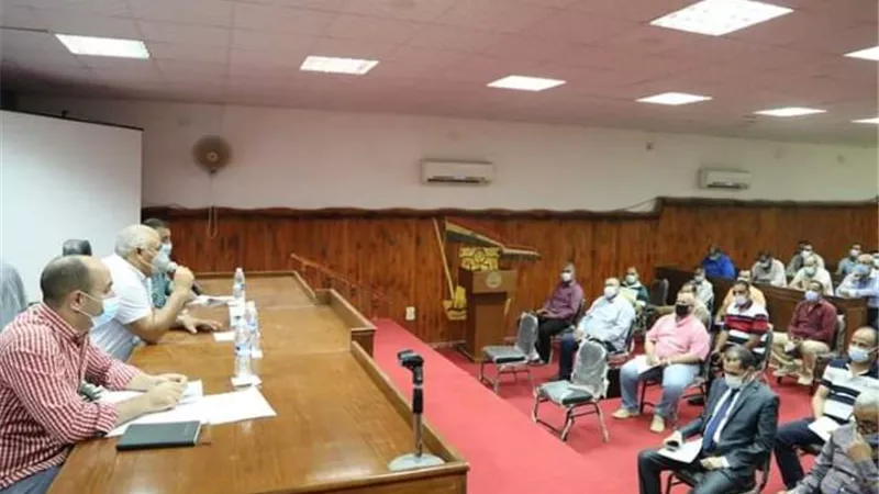 الفرافرة عروس الصحراء تتنفس الصعداء بمشروعات خدمية للتنمية والبناء.. بالصور