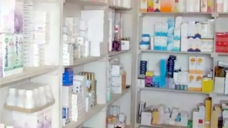 بالفيديو.. اتحاد الغرف التجارية: هناك دخلاء على مهنة الصيدلة