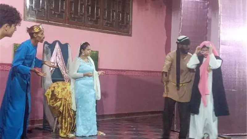 كوميديا الحب عرض مسرحي فى مدينة القصير
