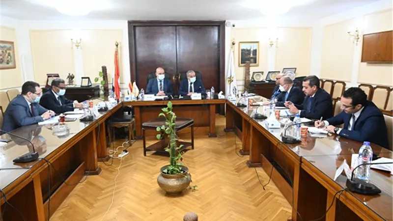 تنسيق بين التموين والاسكان لتوفير الاراضى المطلوبة لاقامة المناطق التجارية واللوجستية بالمدن الجديدة
