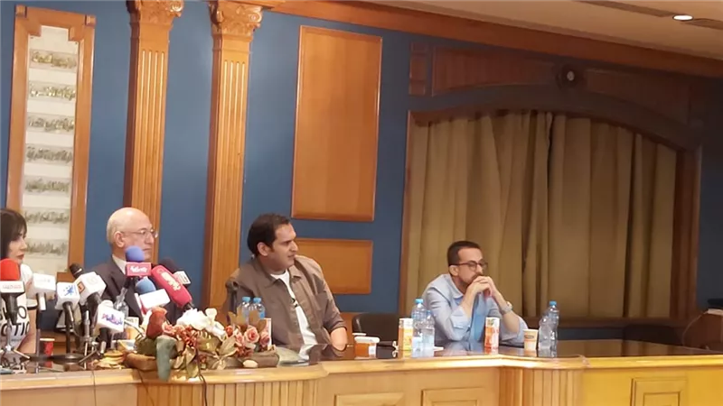 مؤلف لحم غزال: استغربت من هجوم الجمهور على المسلسل من الحلقة الأولي